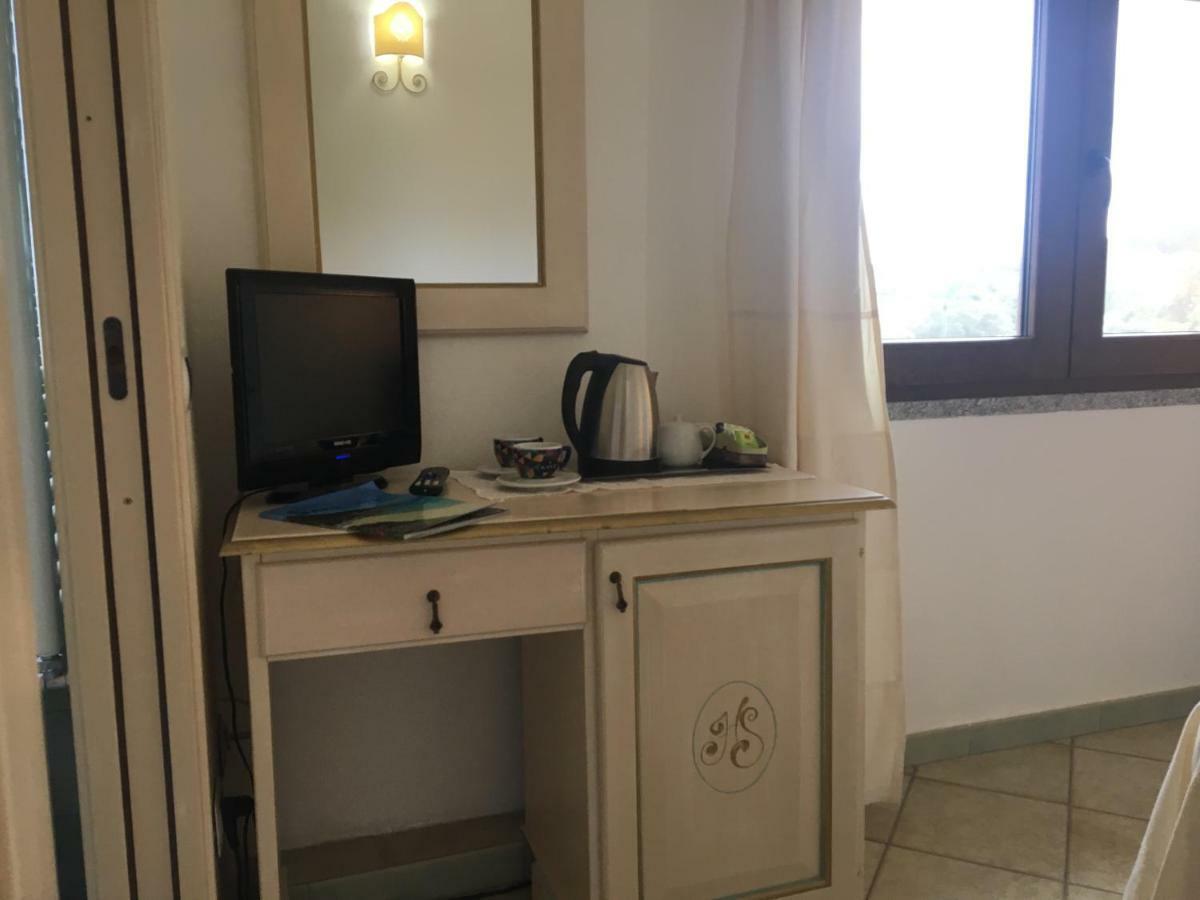 Hotel Sorgente อาเญ็นตู ภายนอก รูปภาพ